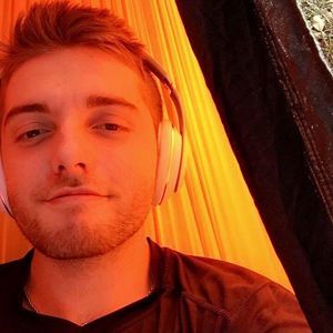 Meet your Posher, Cameron